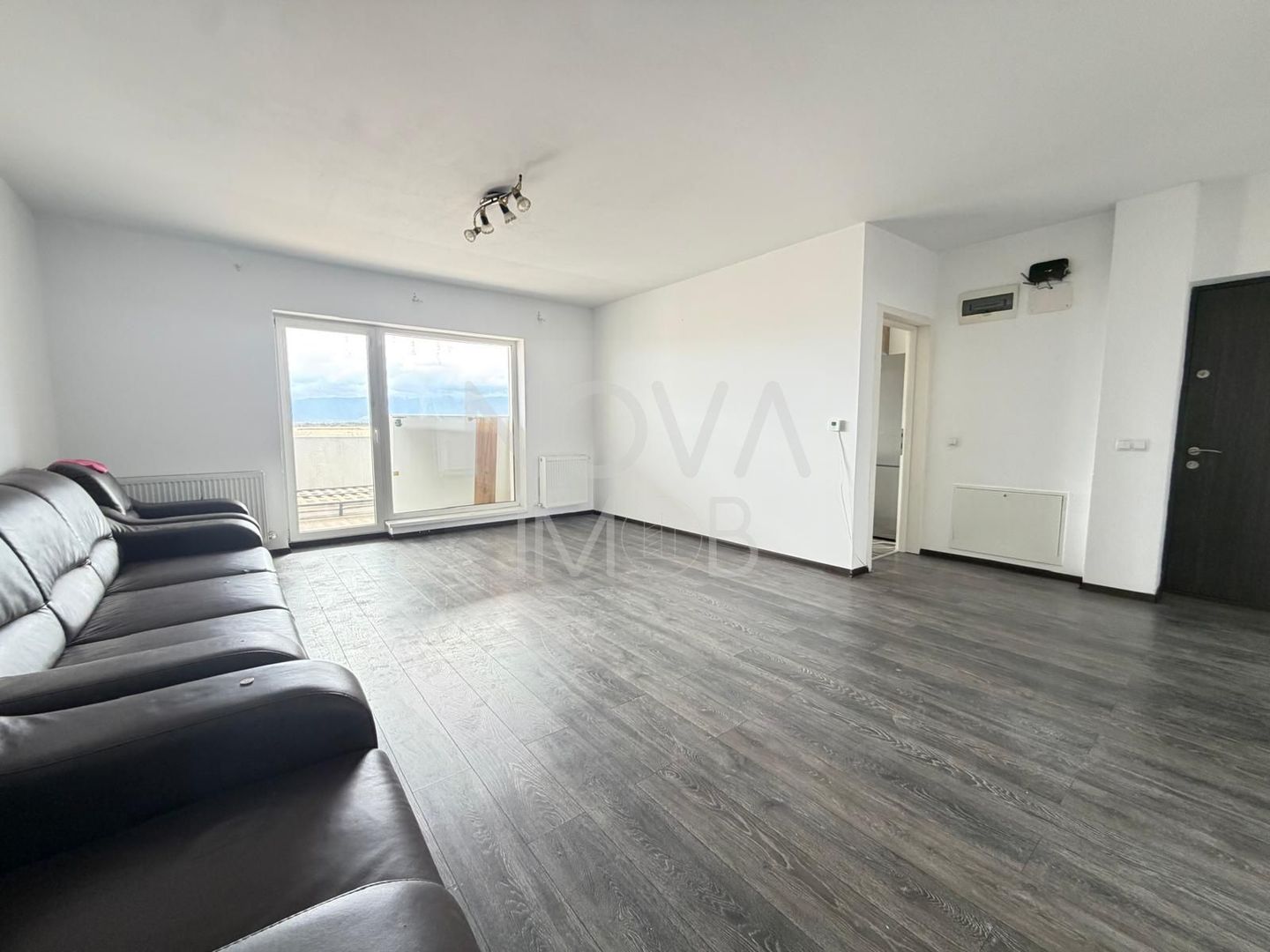 Penthouse de inchiriat - Ciresica - Poză 2