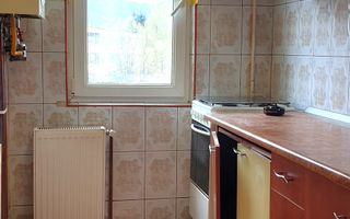 Apartament 3 camere de inchiriat Florilor - Poză 9