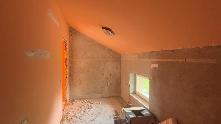 Casa individuala traditionala spatioasa in zona linistita - Dumbravita - Poză 3