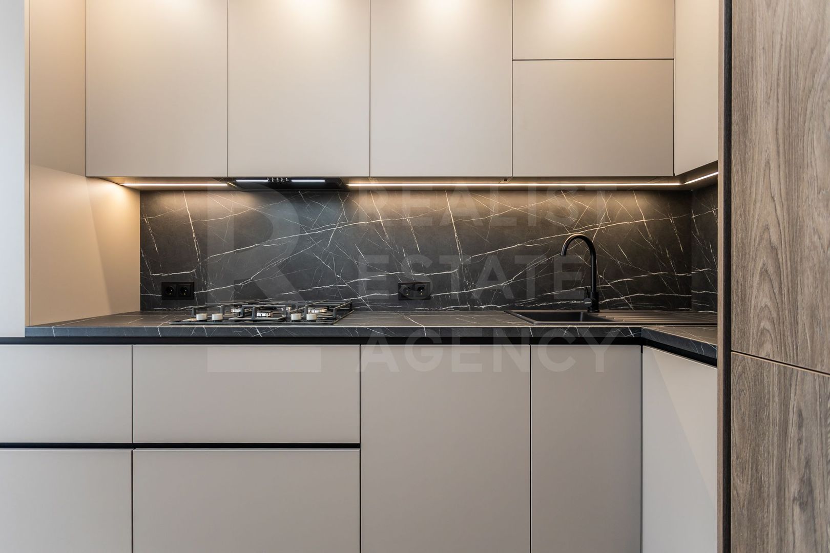 Chirie, apartament, 1 cameră, str. Costeşti, sectorul Centru - Poză 3