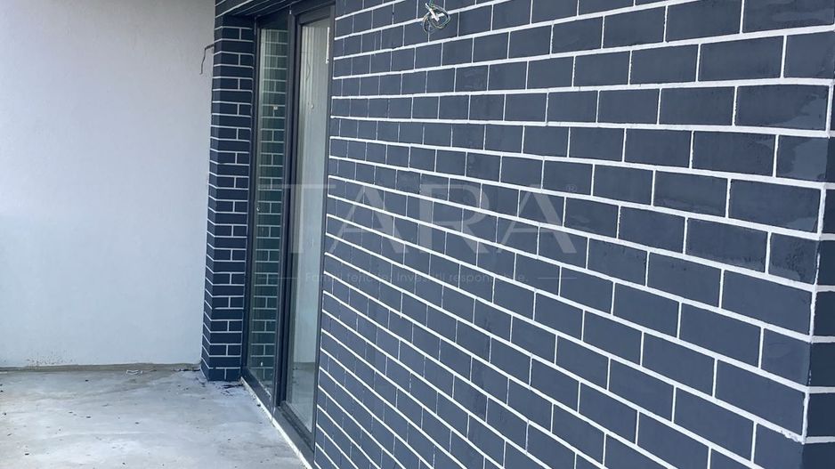 Arhitectura contemporana. Parte de duplex. Cartierul nou Câmpului. - Poză 11