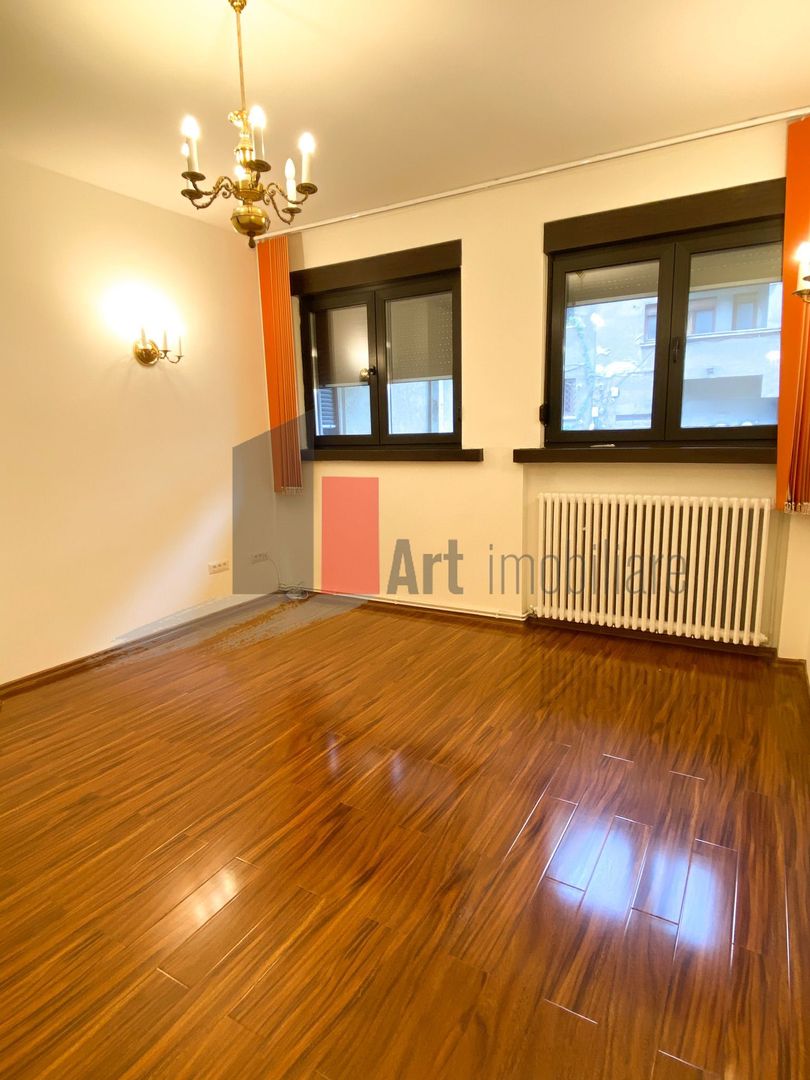 4 camere Dacia - Parc Ionid - Poză 3