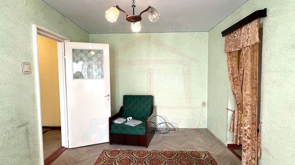 🏡 Apartament 2 camere, etaj 3, stradal – zonă excelentă Micro 40 - Poză 4