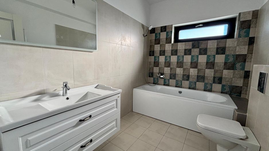 Casa individuala 5 camere, teren 704 mp - 163 mp utili, cel mai mare din zona - Poză 25