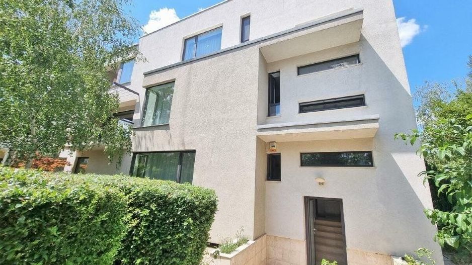 Parter in vila 4 camere lux cu gradina proprie , OMV Petrom City - Poză 3