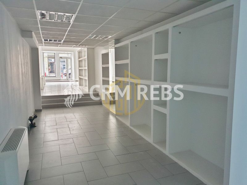 Cladire de Birouri Moderna - 1022 mp - ULTRACENTRAL - Preluare chiriasi - Poză 2