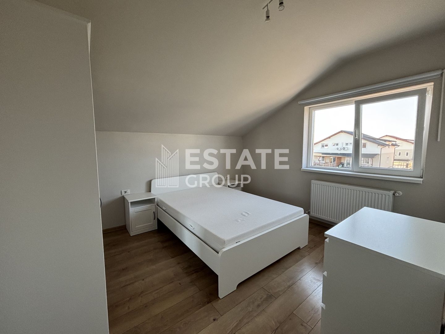 Duplex cu 4 camere in Mosnita Noua - Poză 2