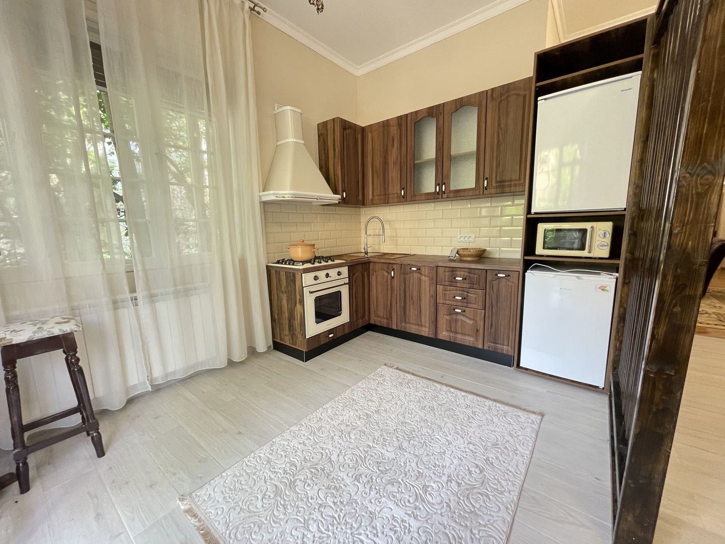 Apartament frumos in zona centrala - Poză 2