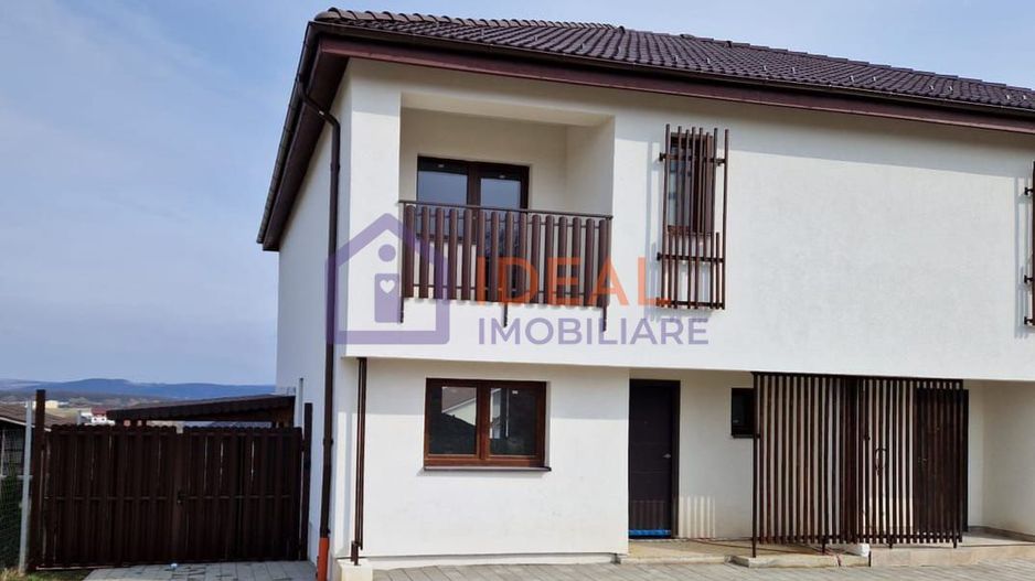 Casa Tip Duplex cu 4 camere si carport, in Cartierul Arhitectilor - Poză 1