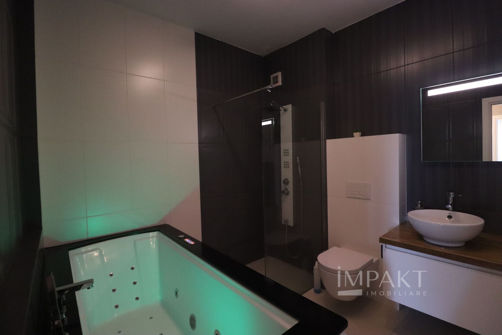 Apartament superb spre inchiriere cu trei camere, cartier Buna Ziua! - Poză 22