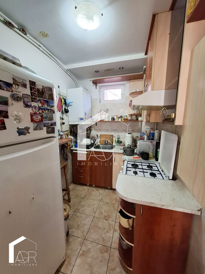 Casa tip duplex cu 6 camere, zona Republicii - Poză 8