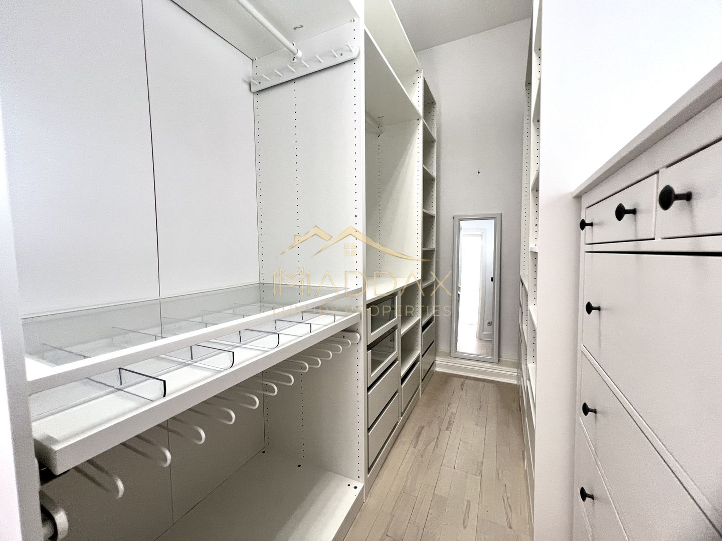 Apartament in Vila | Dorbanti - Capitale | De Vanzare | 1946 - Poză 18