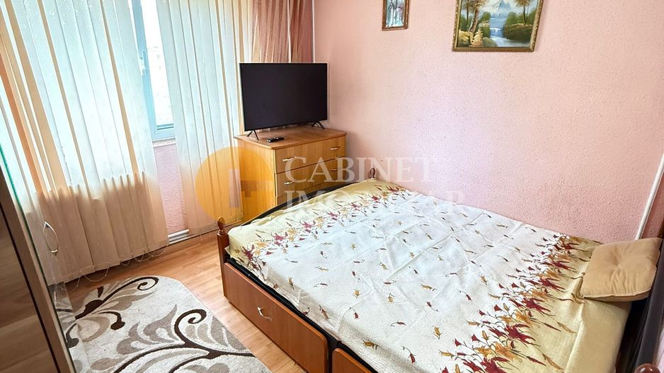 3 Camere Semidecomndat- Mobilat si Utilat- zona Alexandru Cel Bun - Poză 2