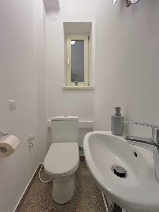 Apartament mare, luminos si stilat langa Cismigiu - sector 1. - Poză 13