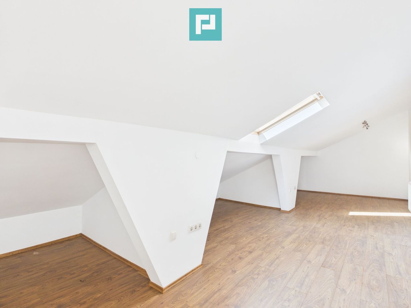 Casă renovată ultracentral | Str. Primăriei - Poză 19