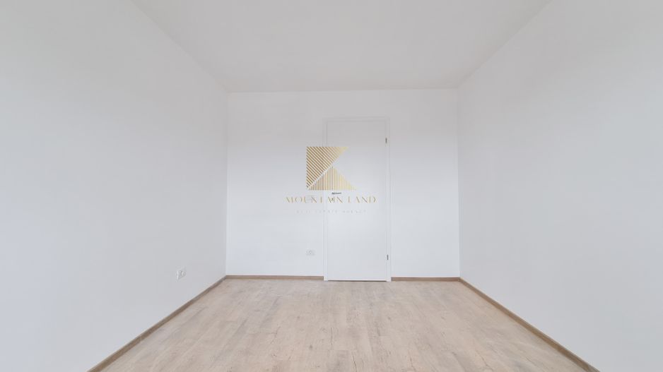 Casă însiruită cu 4 camere și curte proprie – Cartier Izvor, Str. Salc - Poză 9