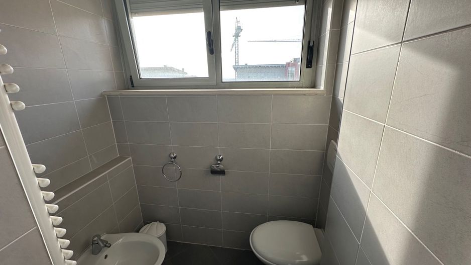 Apartament 3 camere cu terasa de 38 mp - Poză 15