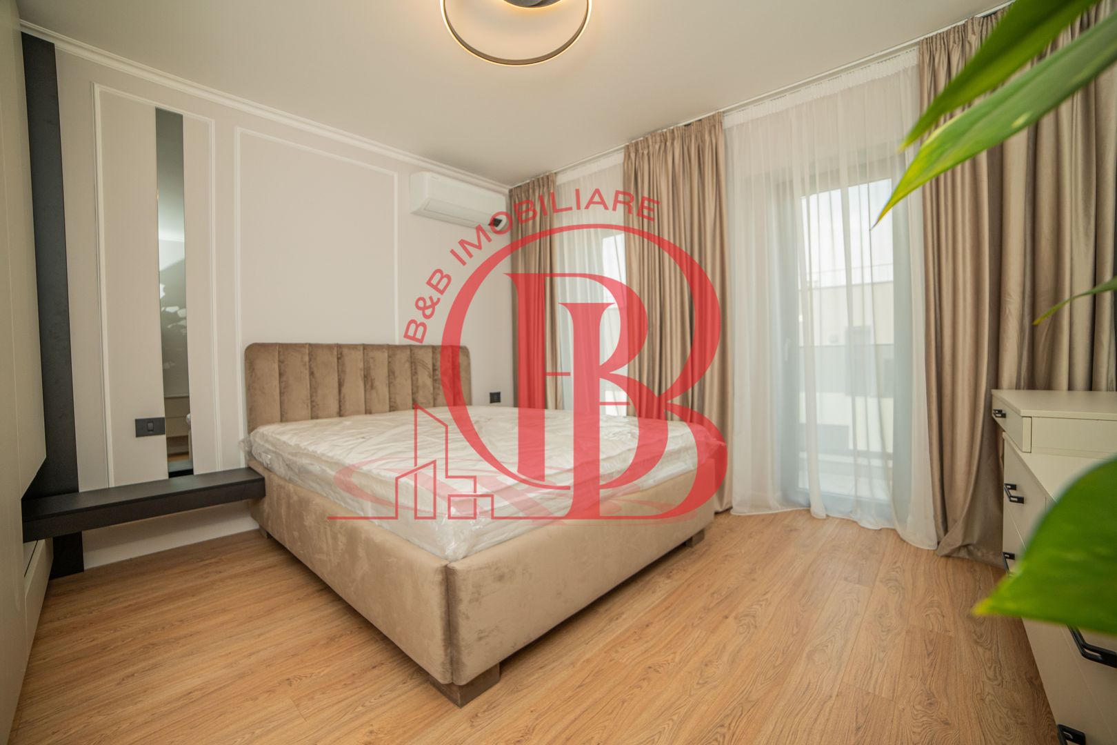 Penthouse 2 camere mobilat utilat panouri solare pompa caldura - Poză 8