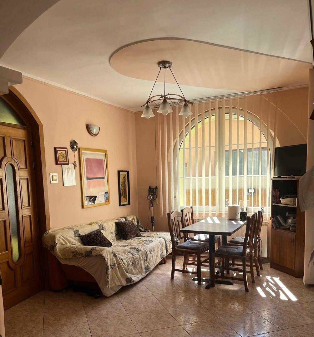 BRASADAS vinde casa cu gradina in zona CENTRALA. - Poză 6