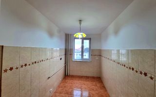 2 camere, 57 mp., Calea Martirilor, et.5/10, lift, termoizolație - Poză 3