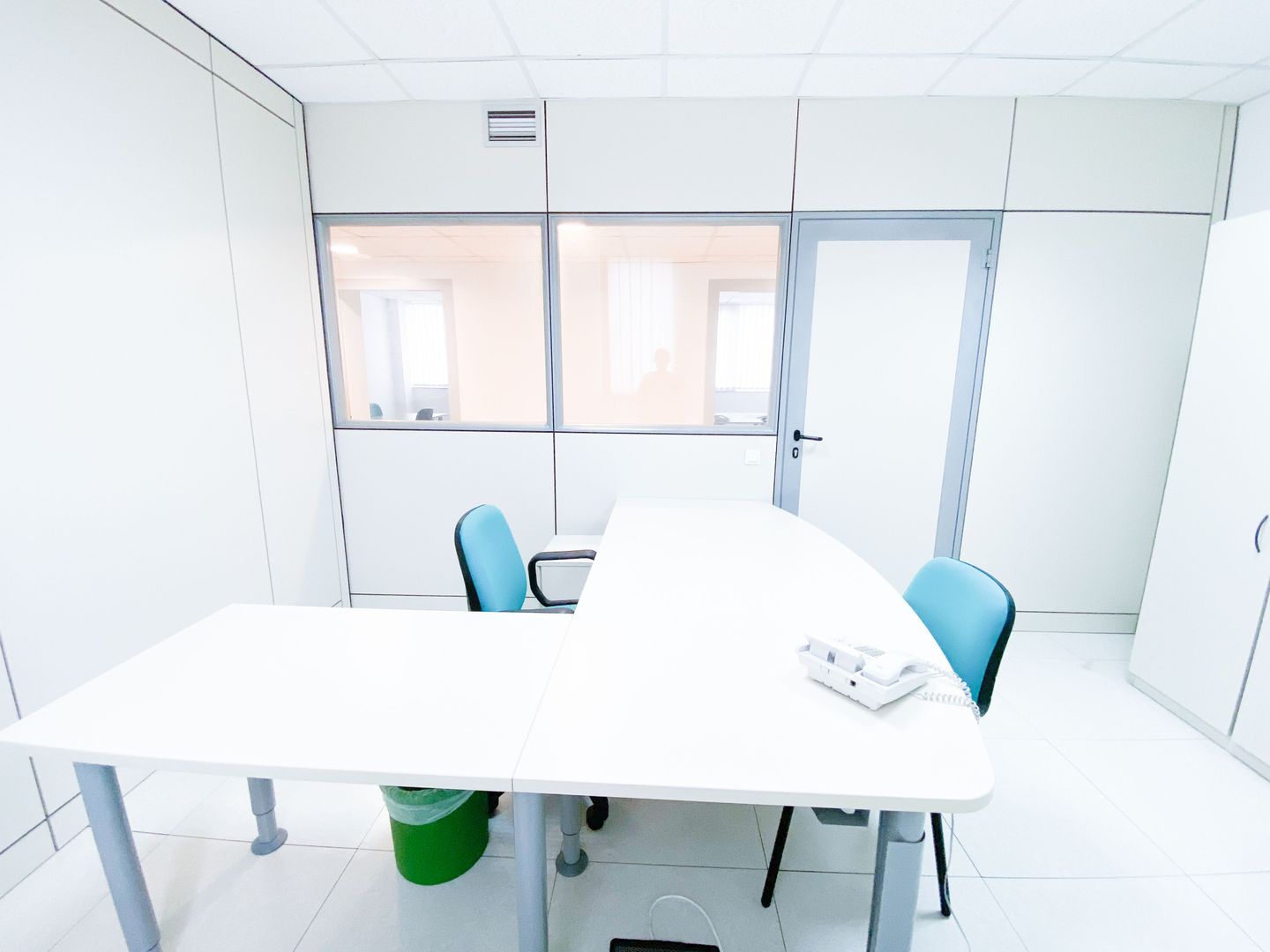 Cladire cu functiuni mixte - Poză 11