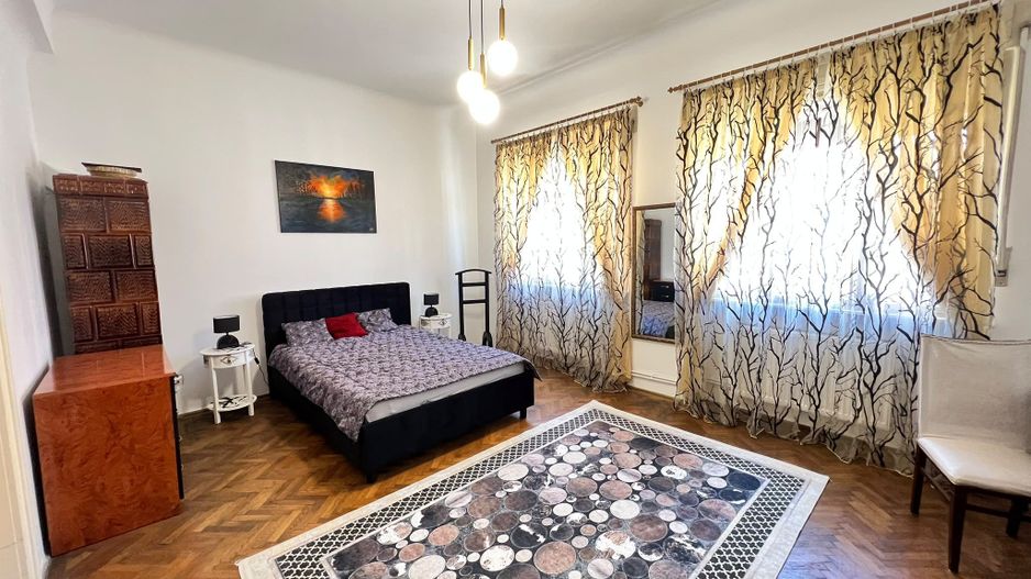 Apartament spatios cu 3 camere | 83 mp + veranda + curte | Ultracentral - Poză 6