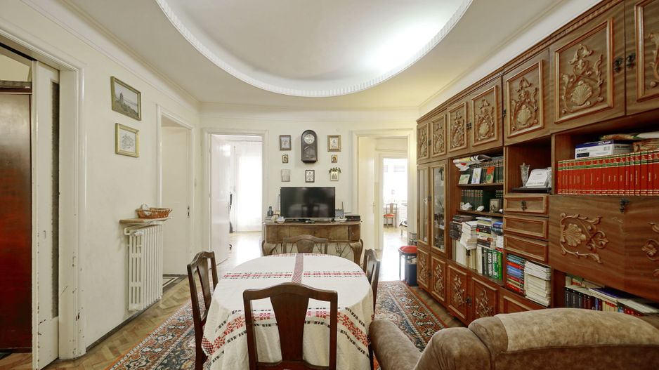 apartament 4 camere in spate la Cocor - Poză 15