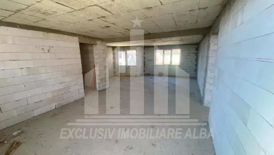 Cladire rezidentiala de vanzare, Alba-Micesti - Poză 2