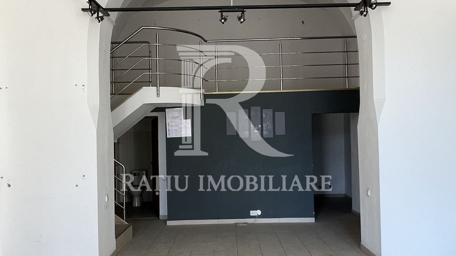 Spațiu comercial de inchiriat | Locație ultracentrală | Oradea - Poză 5