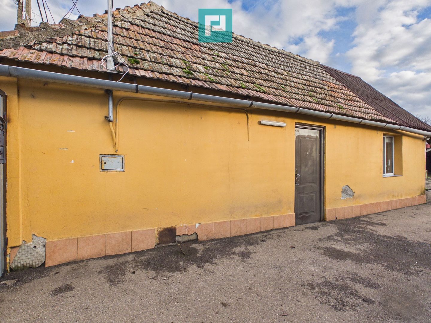 Casă 70mp + Hală 100mp, Str. Navigatorilor, Oradea - Poză 2