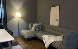 Apartament ELEGANT cu GRADINA - 2CAM 70MP Central - Liceul Balcescu - Poză 2