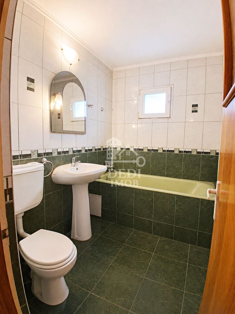 Apartament 3 camere de vânzare in zona Decebal, Oradea - Poză 8