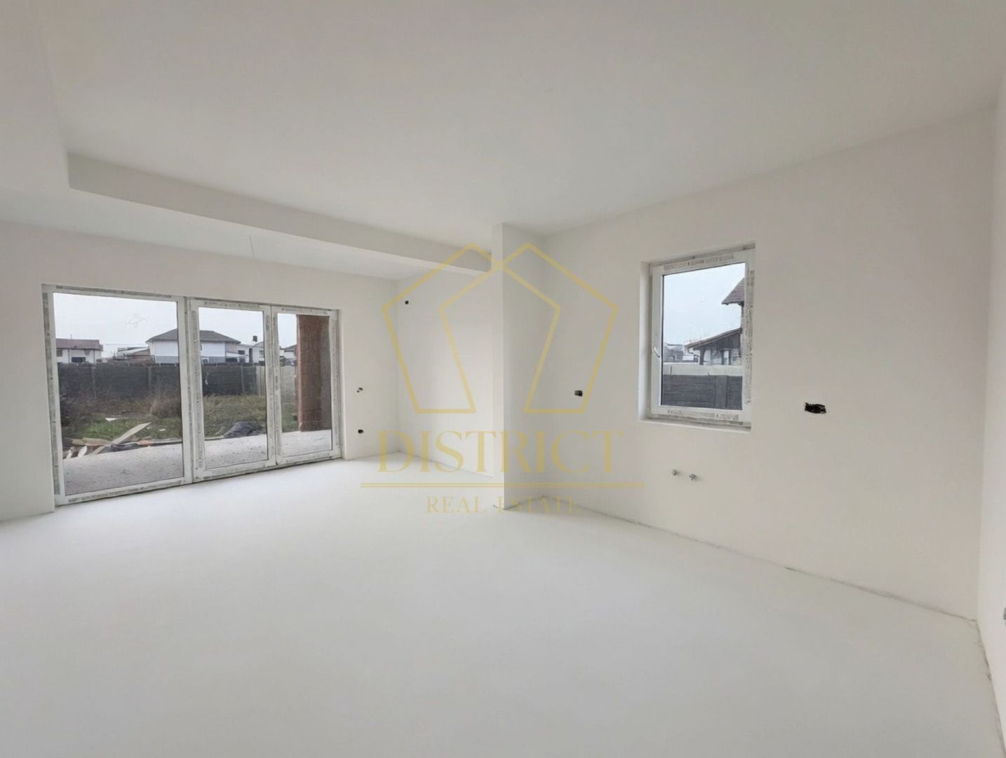 Duplex cu 4 camere, despărțit prin camera tehnica | Mosnita Noua | Barista - Poză 4