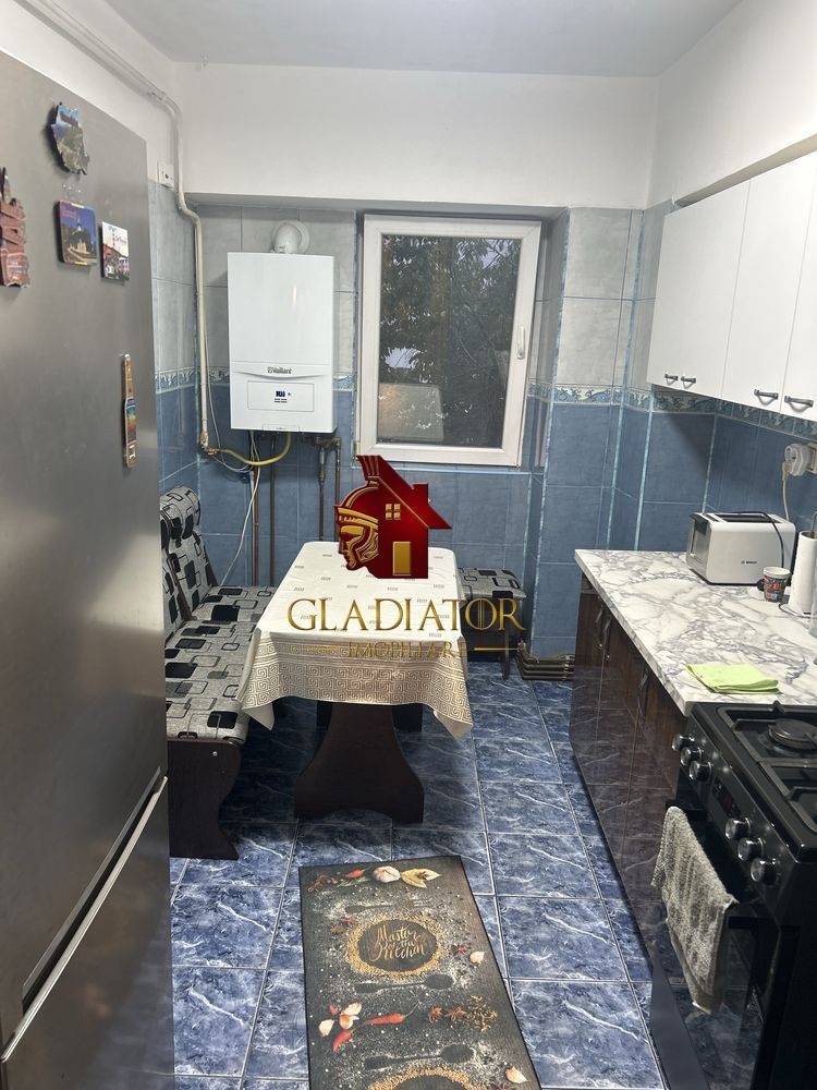 Apartament 4 camere in Dacia, etajul 2/4, ZONA cu acces rapid centru - Poză 4