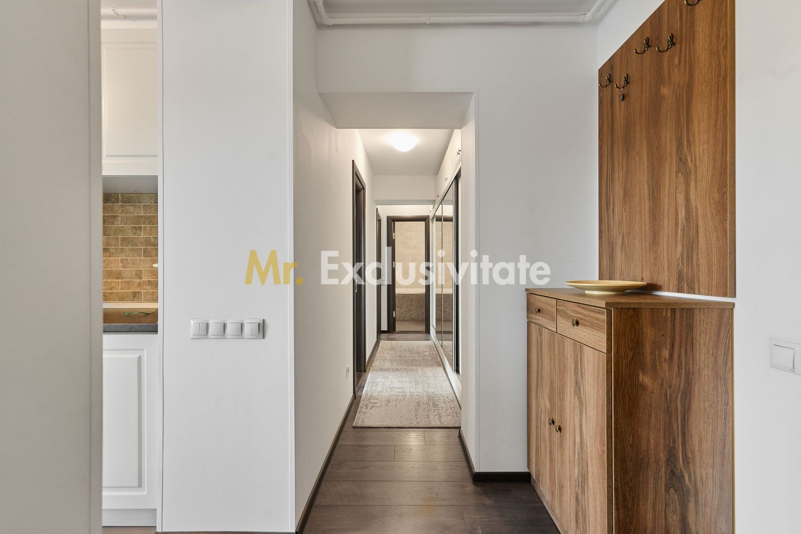 Apartament cu 3 camere în blocul Mobilux, Piața Vasile Milea - Poză 7