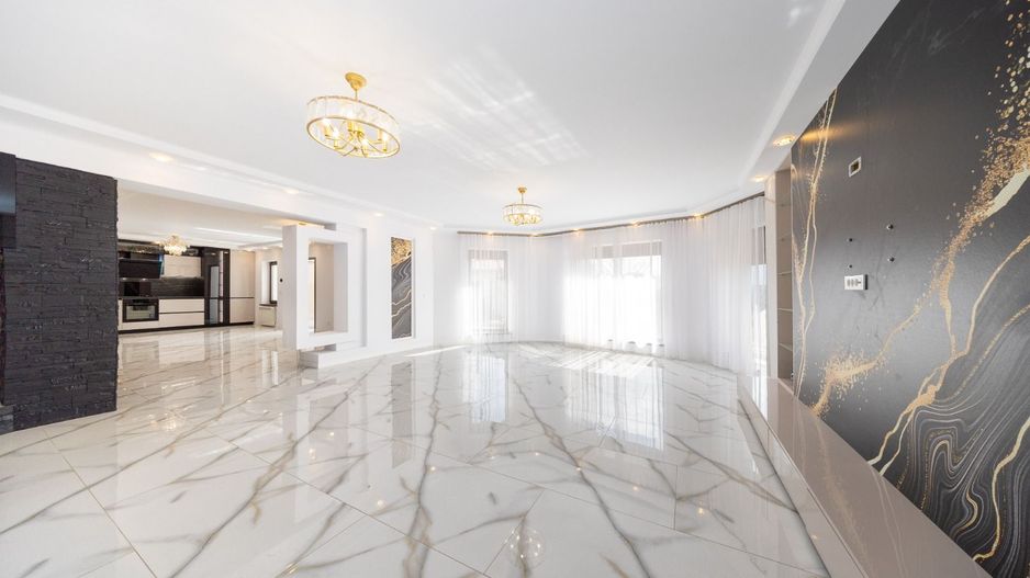 Casa 6 dormitoare+4 bai -1500 mp teren-Sacele - Poză 16