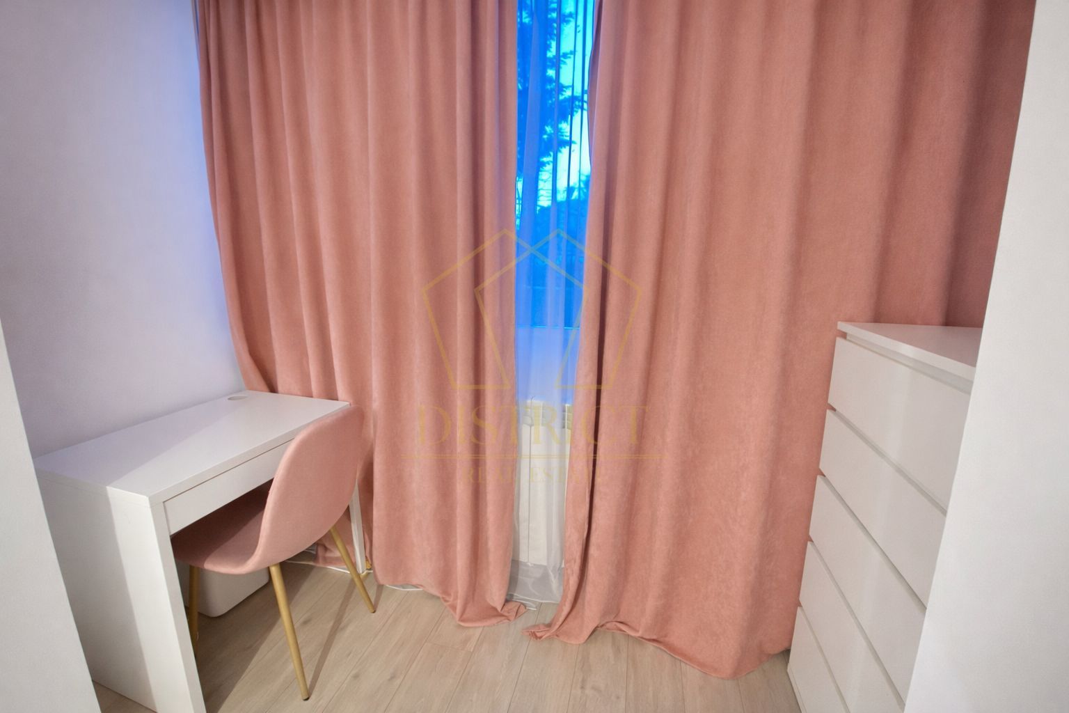 Apartament superb cu 2 camere | Spitalul Judetean - Poză 5