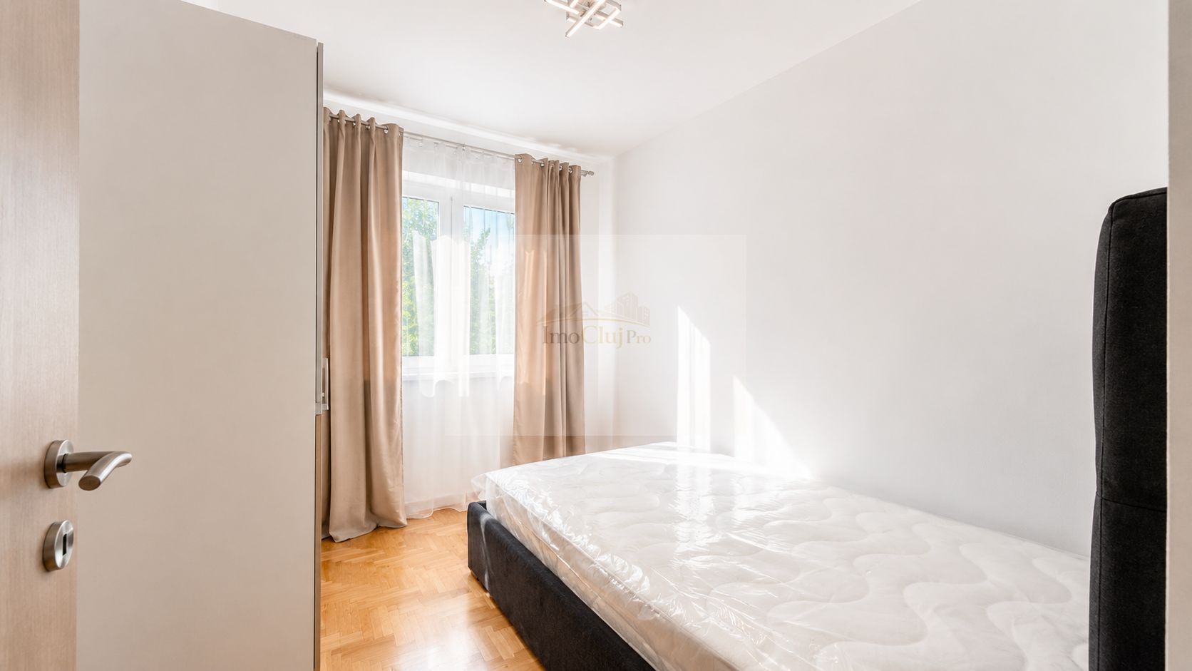 Apartament 4 camere decomandate-etaj 3/10– Cartier Manastur- zona Big - Poză 9