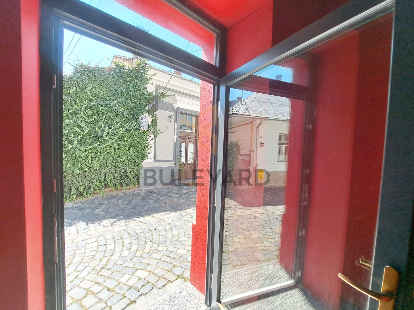 Spatiu comercial si alimentatie publica in zona ultracentrala - Poză 4