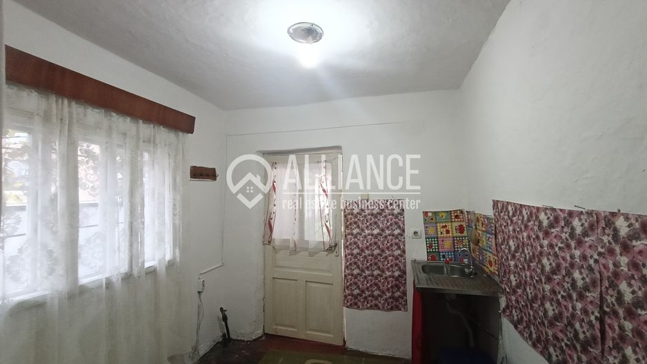 CUMPANA ( cod02) - Casa batraneasca 5 camere cu teren 491 mp - Poză 11
