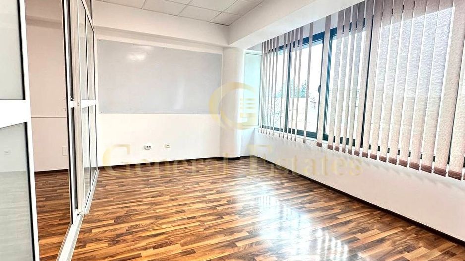 Spațiu de birouri disponibil într-o zonă excelentă din Brașov - Poză 2