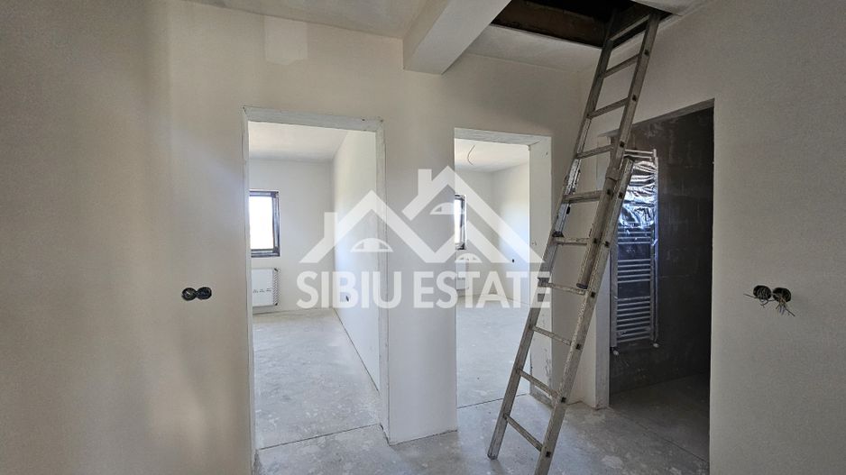 Casa noua 4 dormitoare, spatiu bun pentru familie - Poză 24