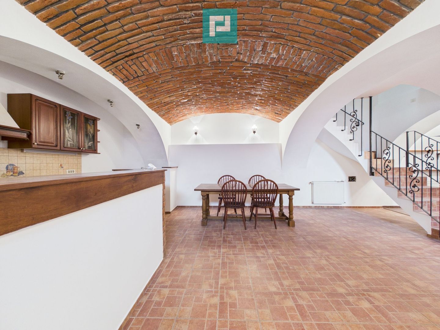 Apartament pe 3 niveluri - ultracentral, Arad - Poză 2