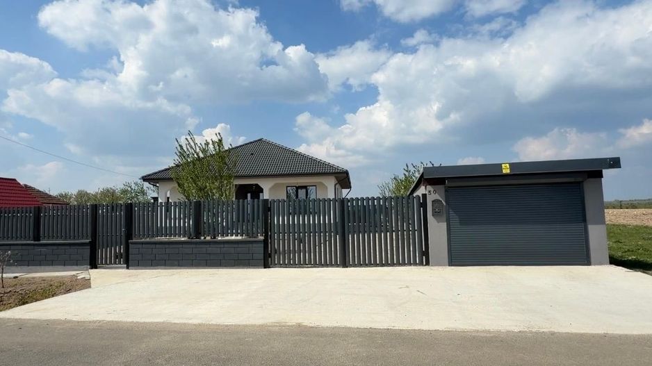 Casa noua in localitatea Carandeni - Poză 14