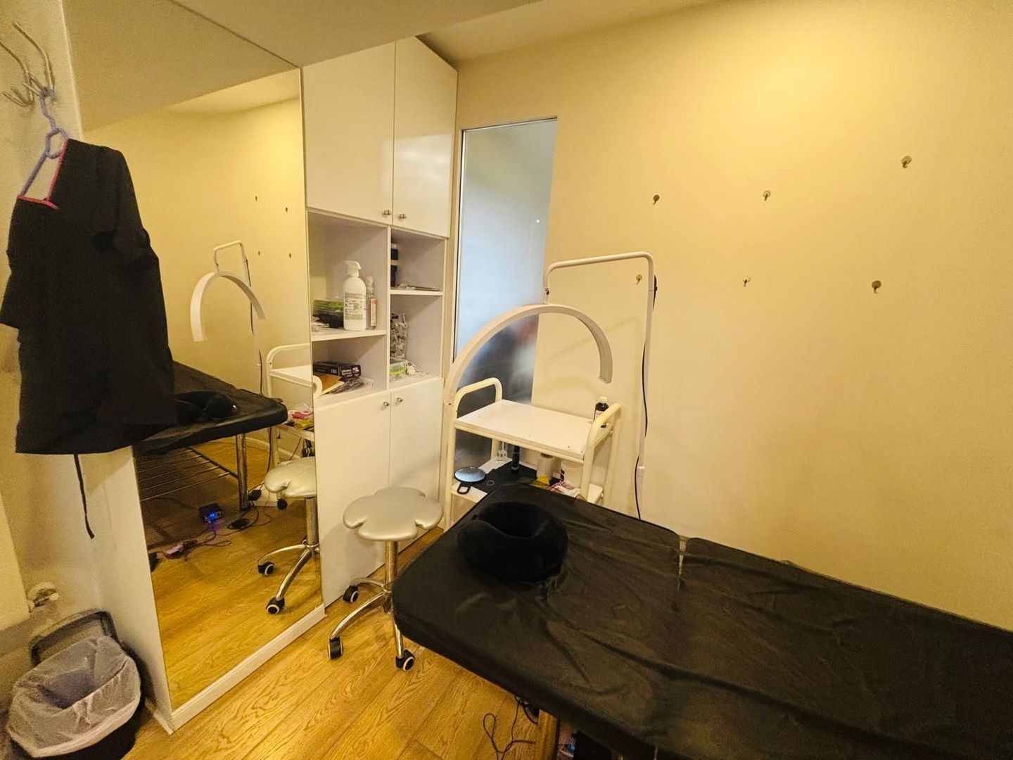 Spațiu Comercial 54 mp – Salon Amenajat | Suceava | 105 000 € - Poză 5