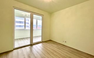Apartament 3 camere, de vanzare  in Zona BMW / Floresti - Poză 8