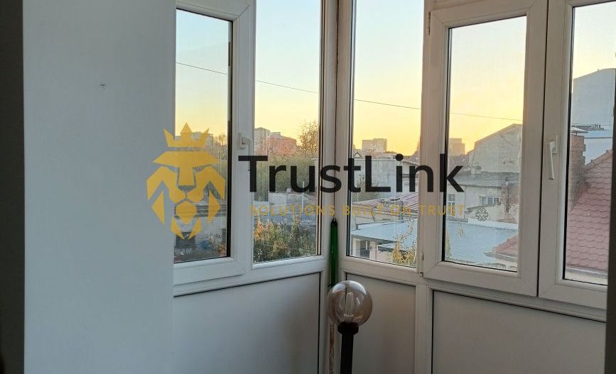 Garsoniera de vanzare la Hala Traian Calea Calarasi - Poză 4