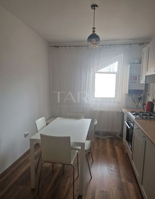 Apartament spațios cu 4 camere, în zona centrală Eroilor, Floresti. - Poză 5