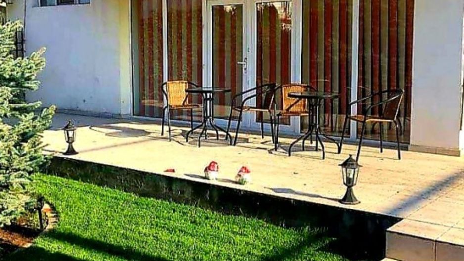 De vanzare Pensiune Eforie Nord la doi pasi de mare - Poză 11