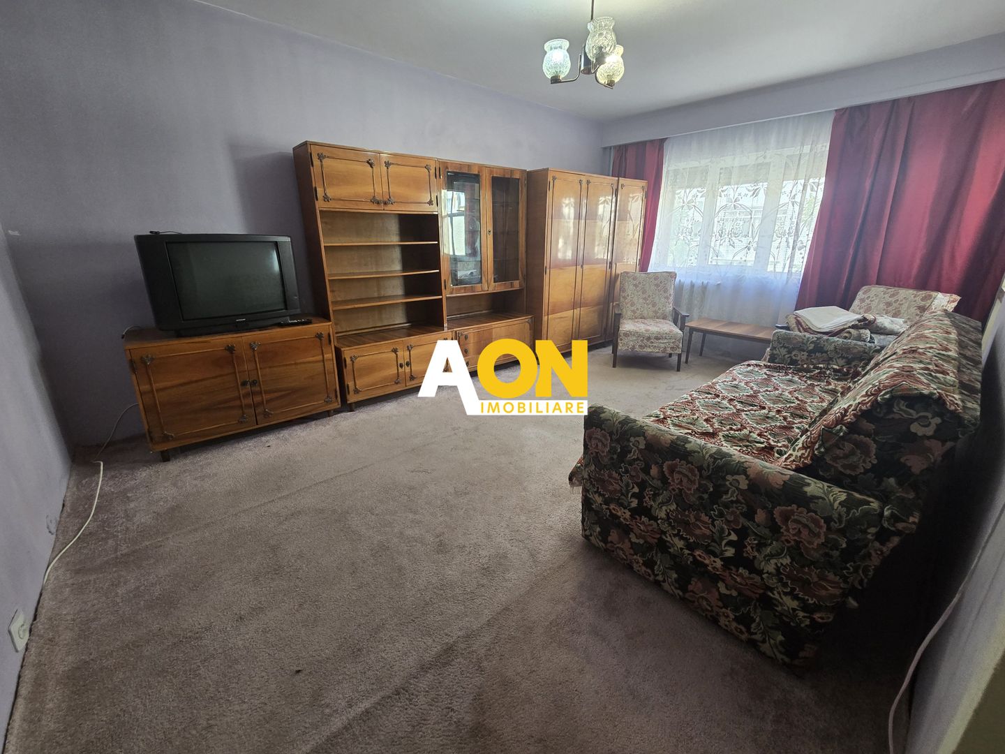 Apartament 3 Camere Decomandat Zona Cetate - Poză 1